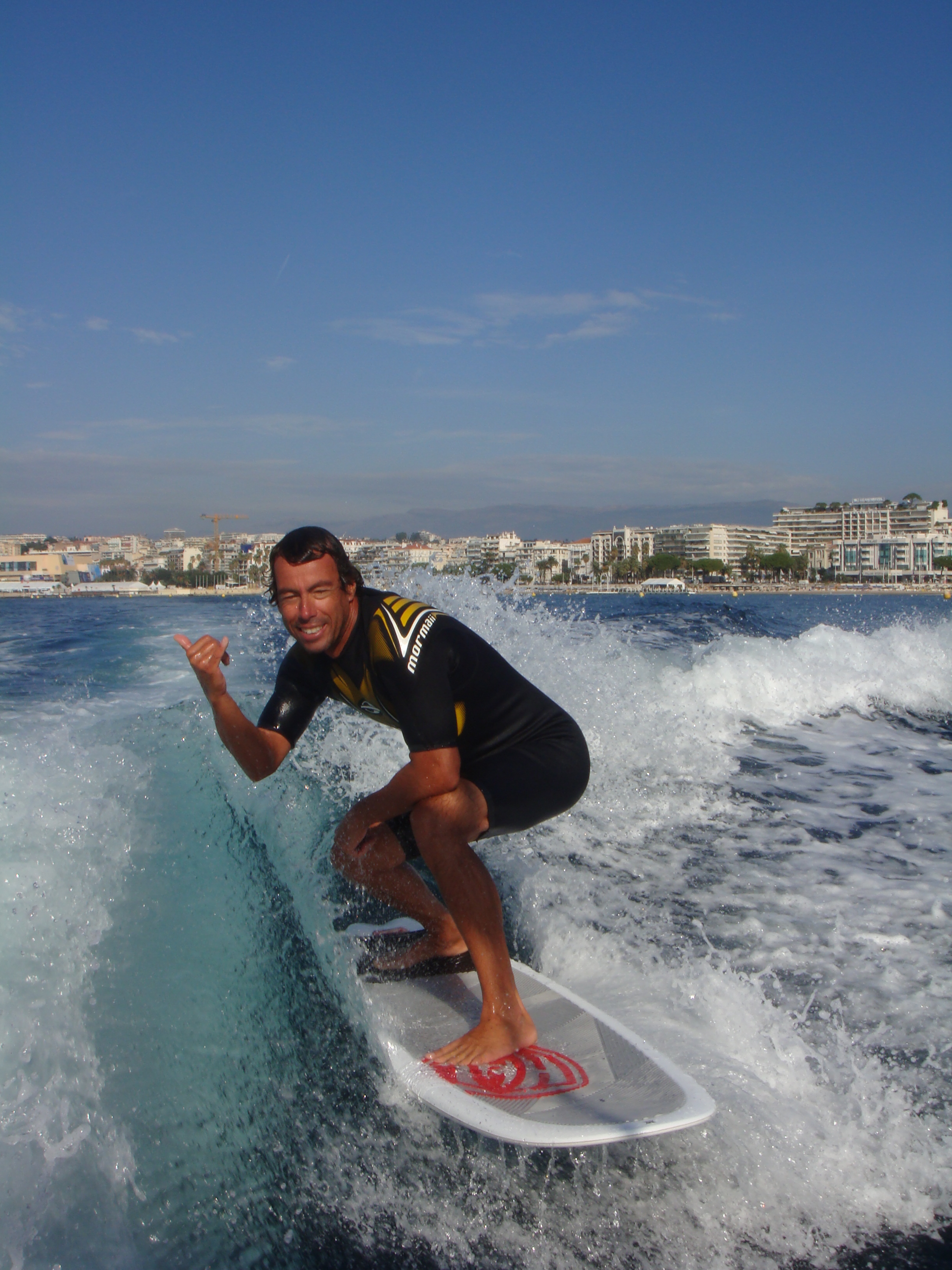 Session de wakesurf à Cannes avec la SWZ Team